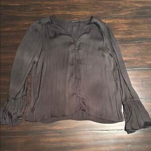 Decker Women’s Black Blouse Size Medium